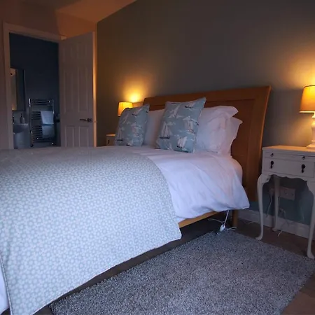 Bed & Breakfast Bunlin Bay House